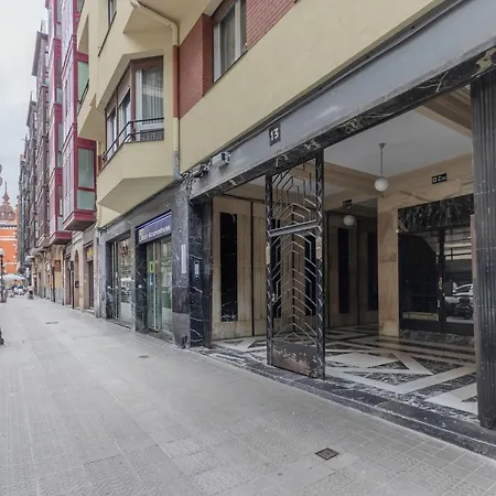 Espacioso Y Acogedor En El Centro Azkuna Appartement *